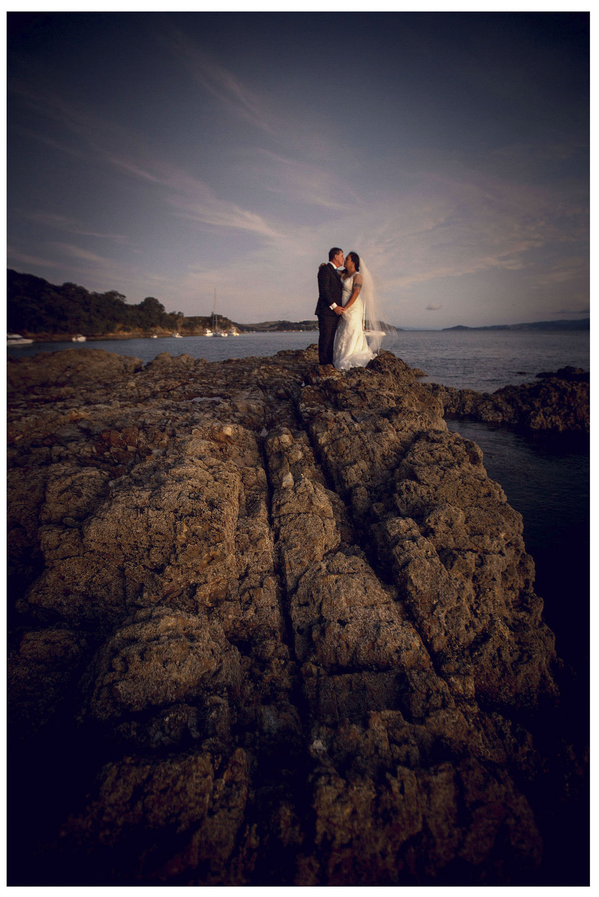 Waiheke Island wedding photos by Chris Loufte
