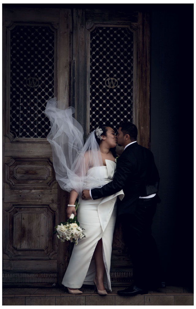 Auckland City wedding photo by Chris Loufte