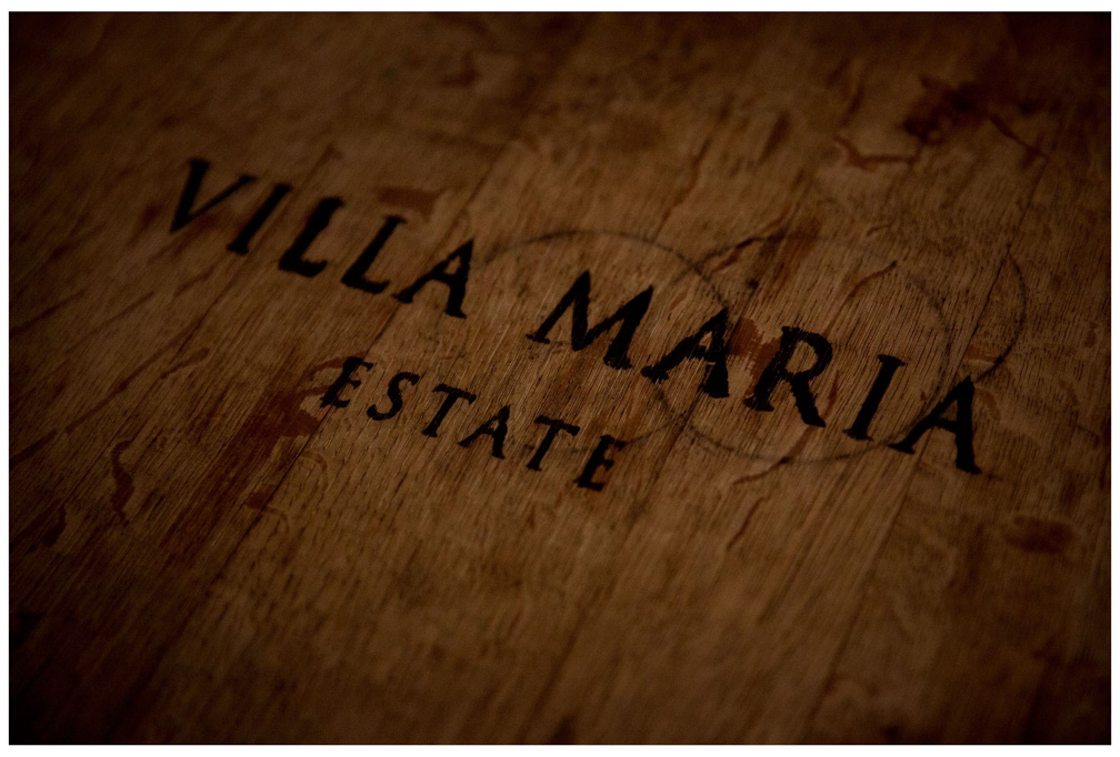 Shiloh & Morgan wedding photos at Villa MAria Auckland