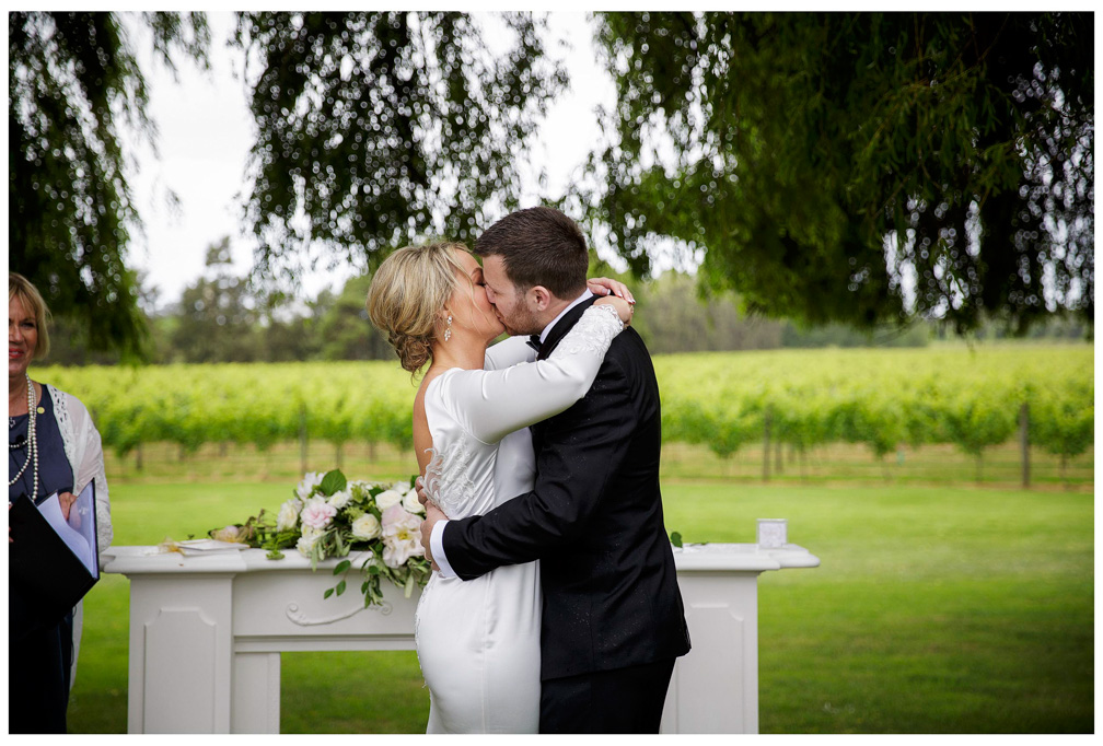 Shiloh & Morgan wedding photos at Villa MAria Auckland