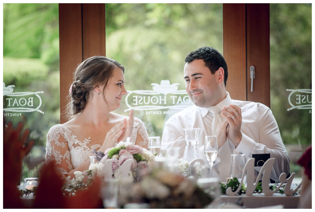 Auckland wedding photo by Chris Loufte at teh River Head Tavern