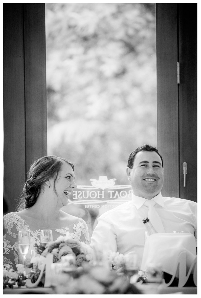 Auckland wedding photo by Chris Loufte at teh River Head Tavern