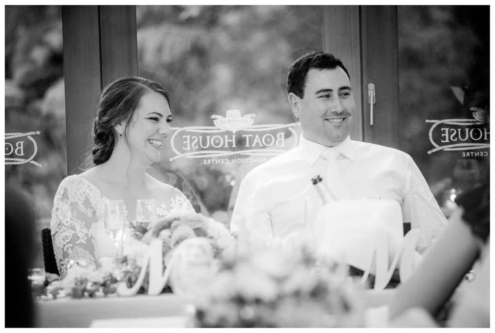 Auckland wedding photo by Chris Loufte at teh River Head Tavern