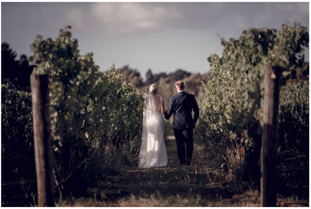 Wedding photo at Villa Maria Auckland by Auckland wedding photographer Chris Loufte