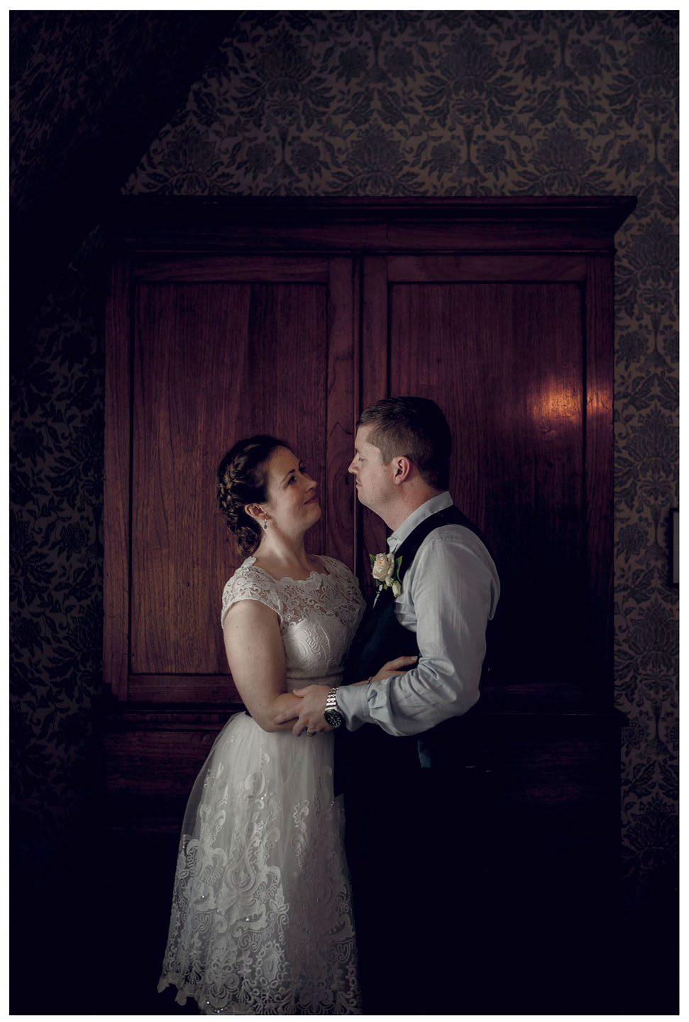 wedding photo by Chris Loufte Alberton House Auckland