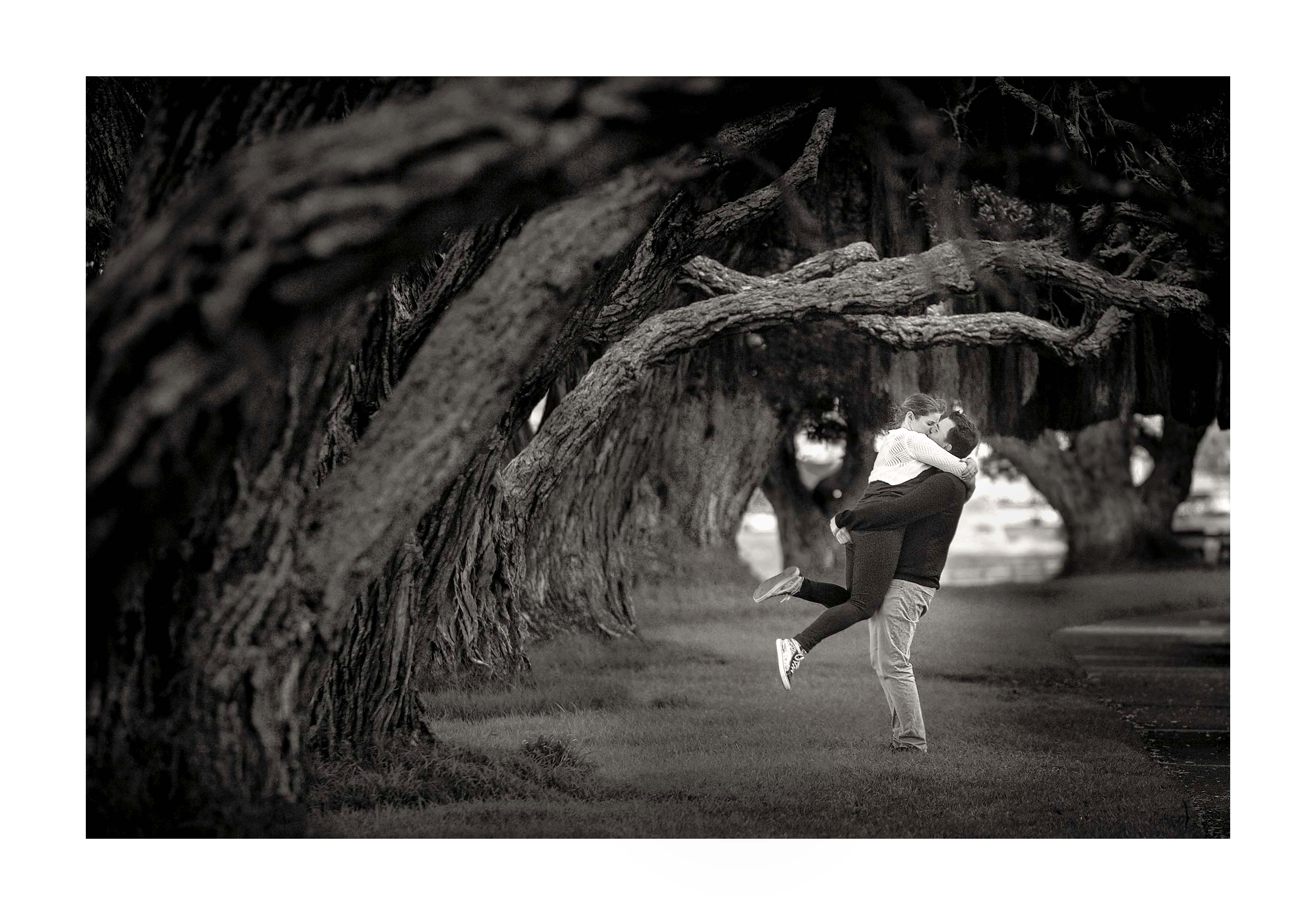 Engagement photo by Auckland wedding photographer Chris Loufte www.theweddingphotographer.co.nz