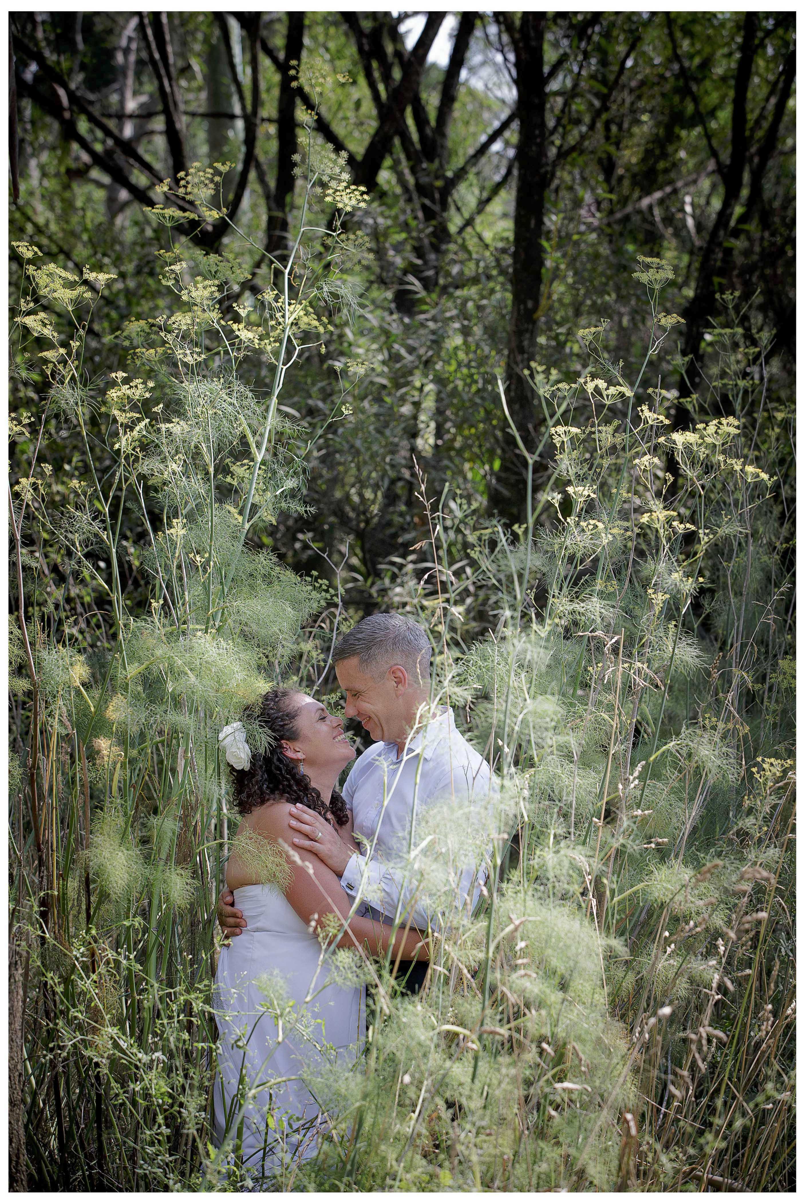 Puhoi wedding photo by Auckland wedding photographer Chris Loufte