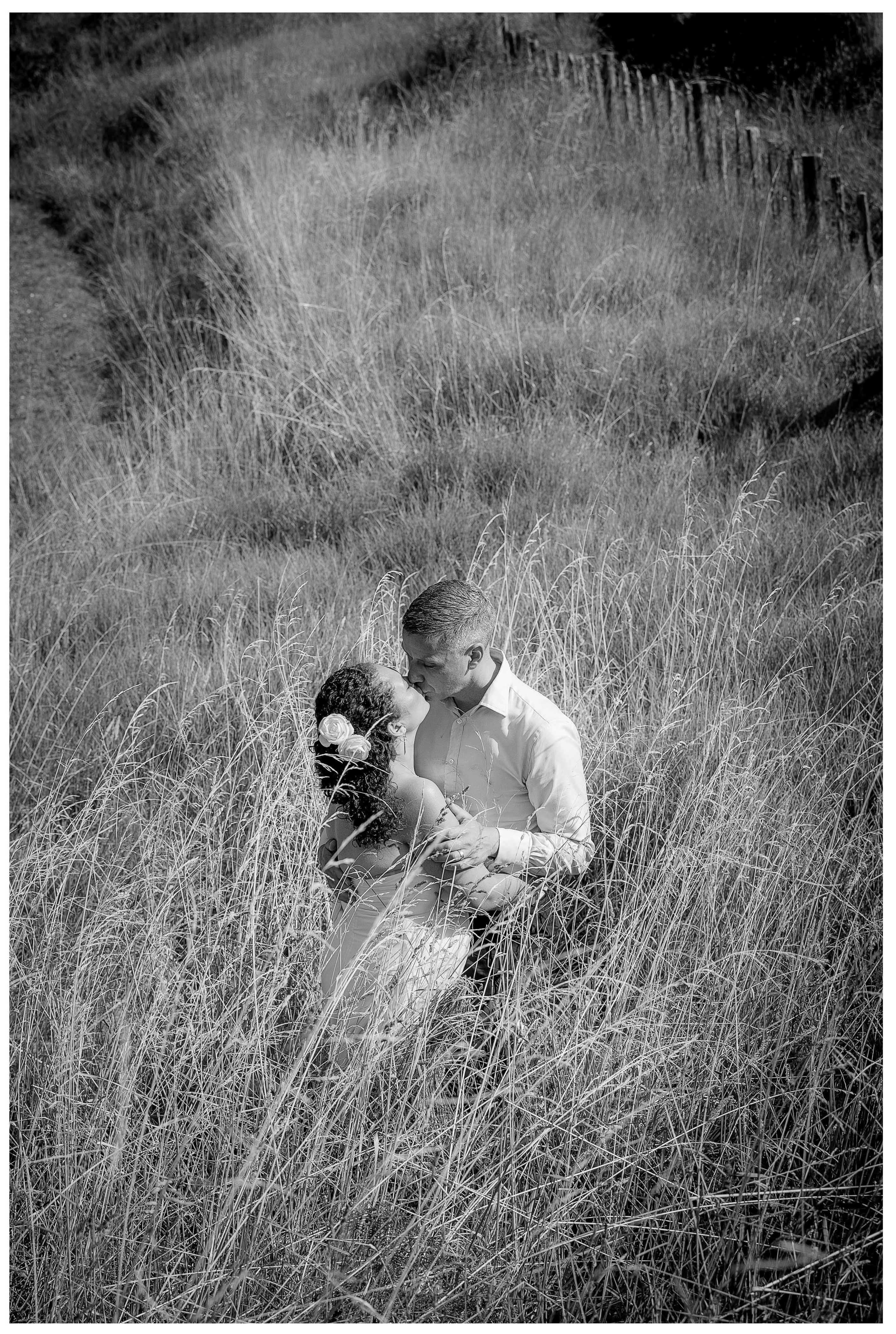 Puhoi wedding photo by Auckland wedding photographer Chris Loufte