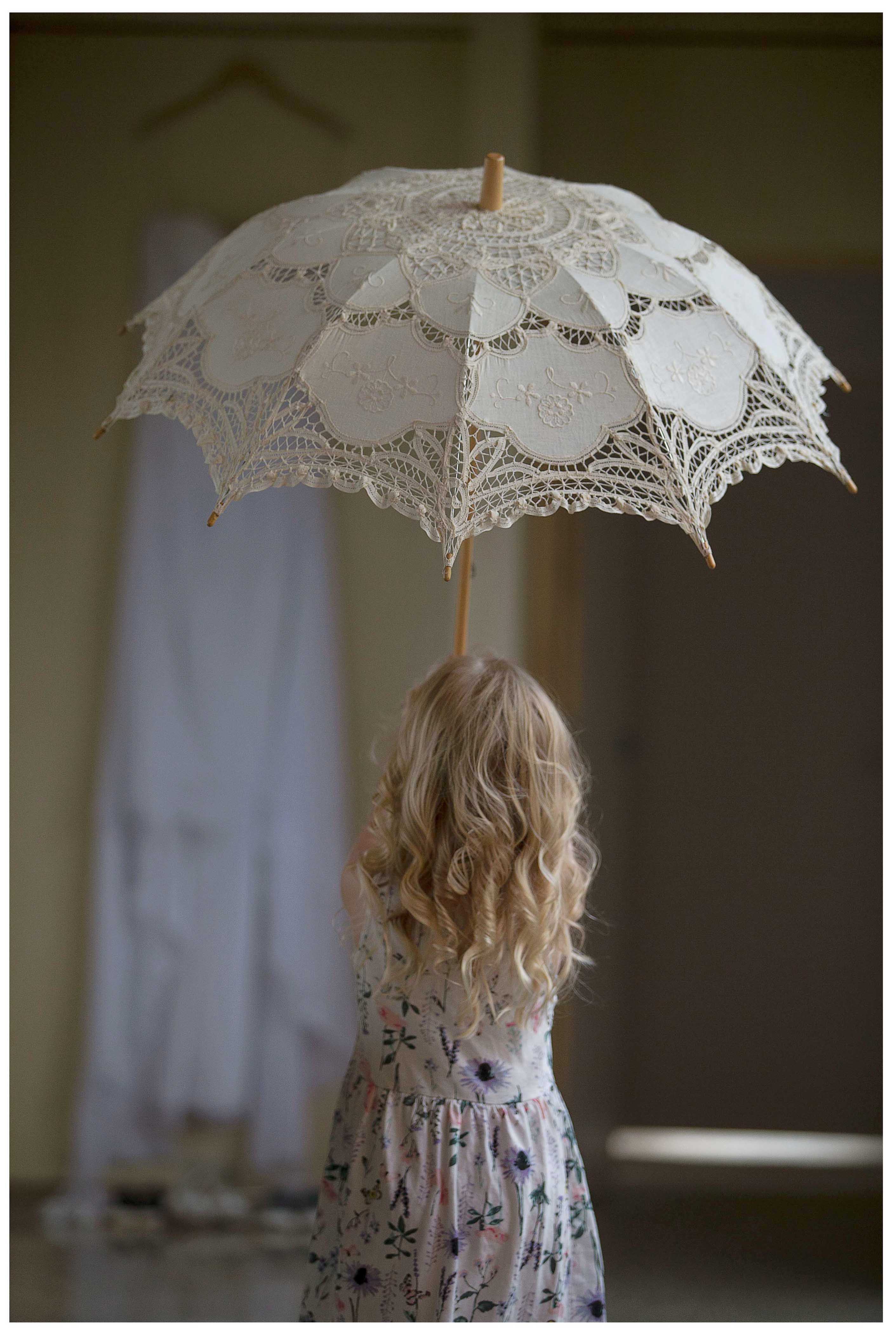 Puhoi wedding photo by Auckland wedding photographer Chris Loufte