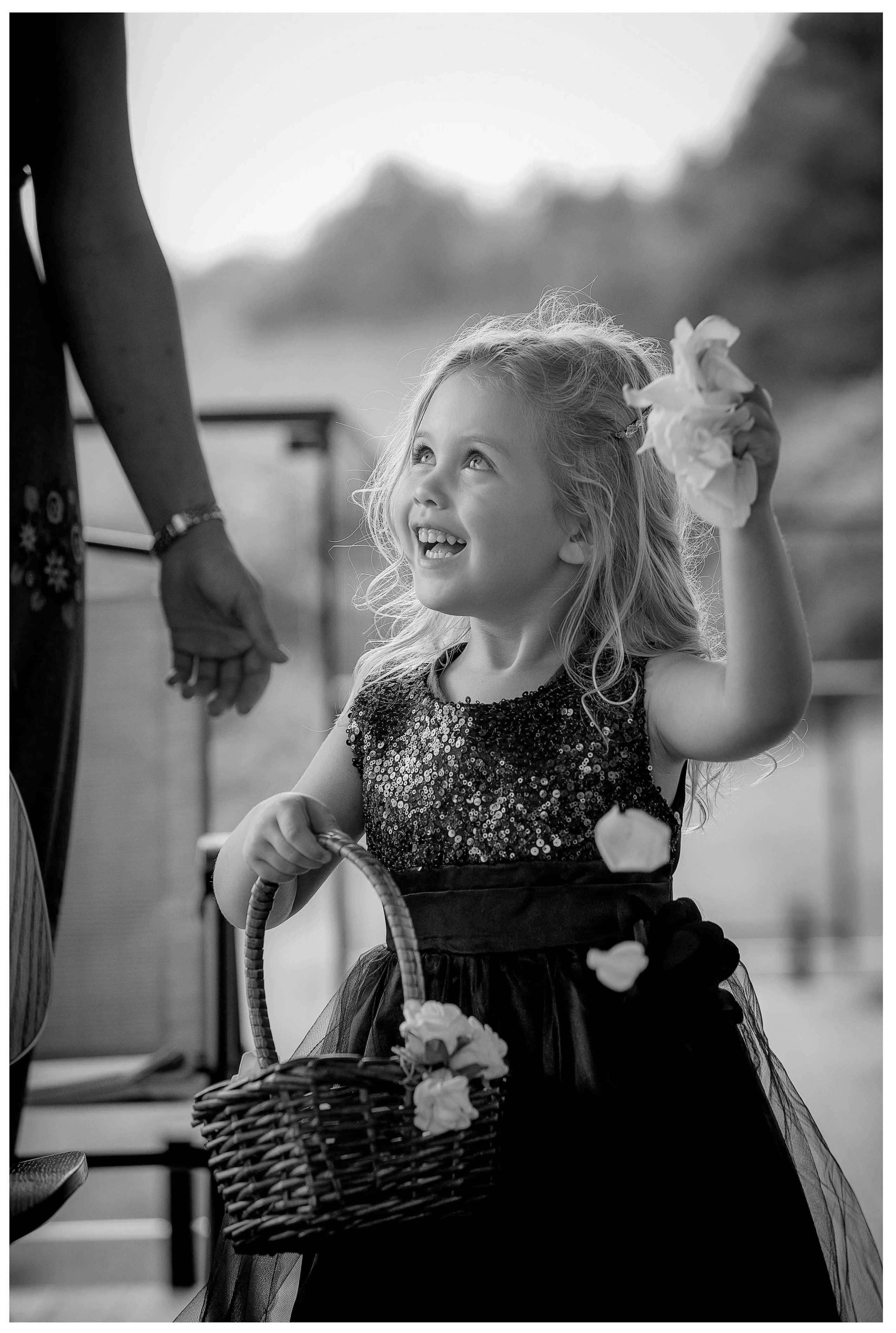 Puhoi wedding photo by Auckland wedding photographer Chris Loufte