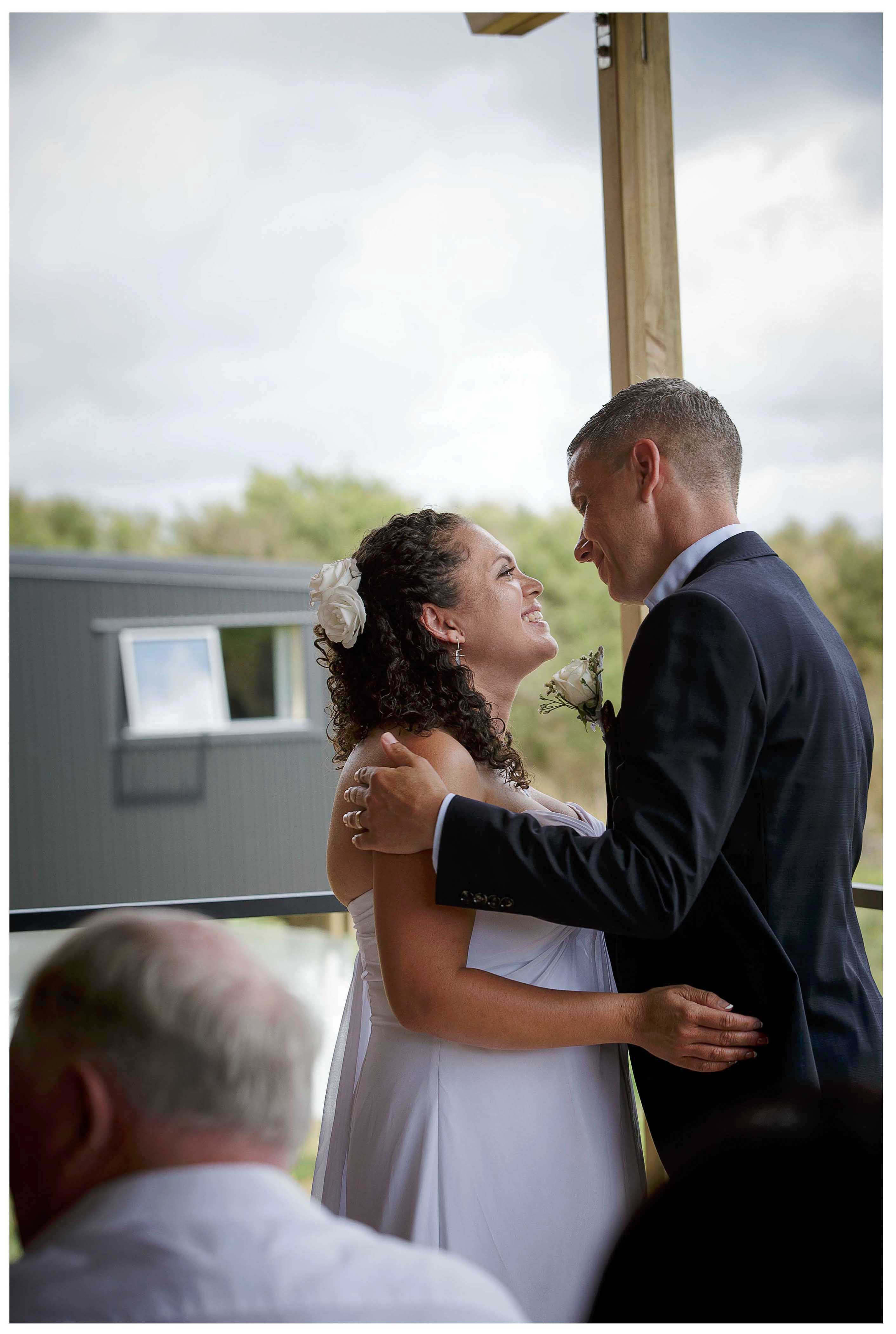 Puhoi wedding photo by Auckland wedding photographer Chris Loufte