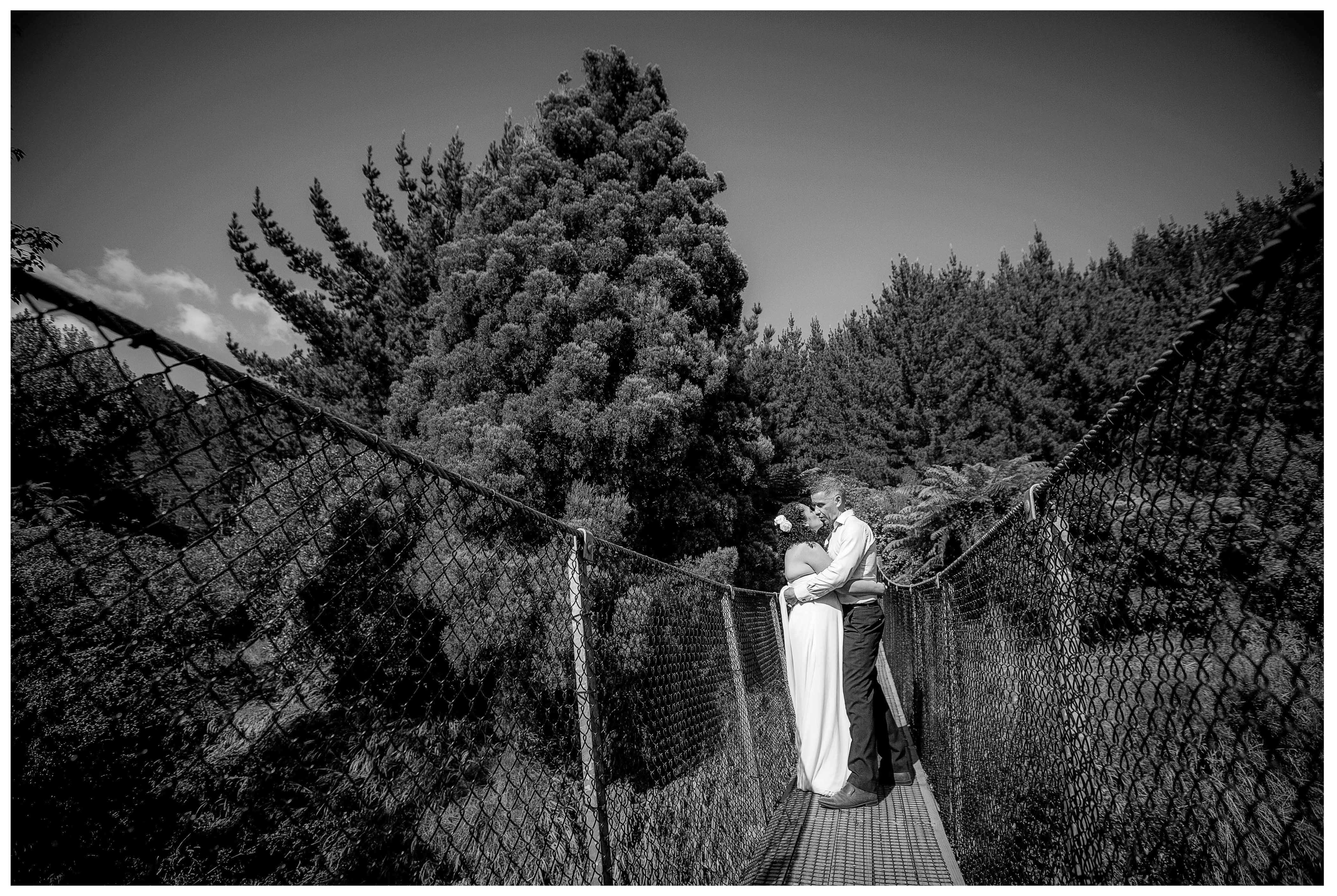 Puhoi wedding photo by Auckland wedding photographer Chris Loufte
