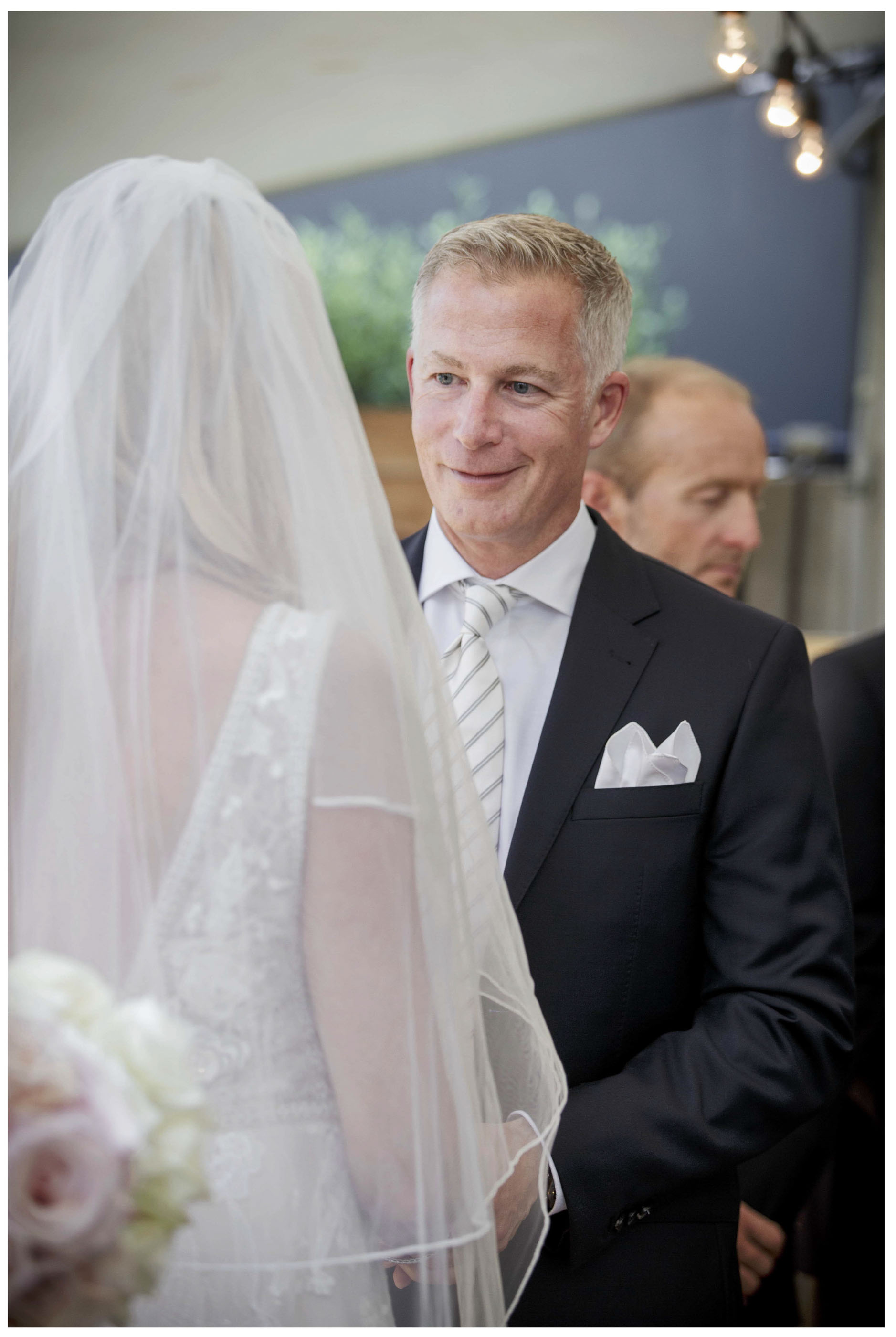Wedding photo at Cibo Parnell by Chris Loufte www.theweddingphotographer.co.nz