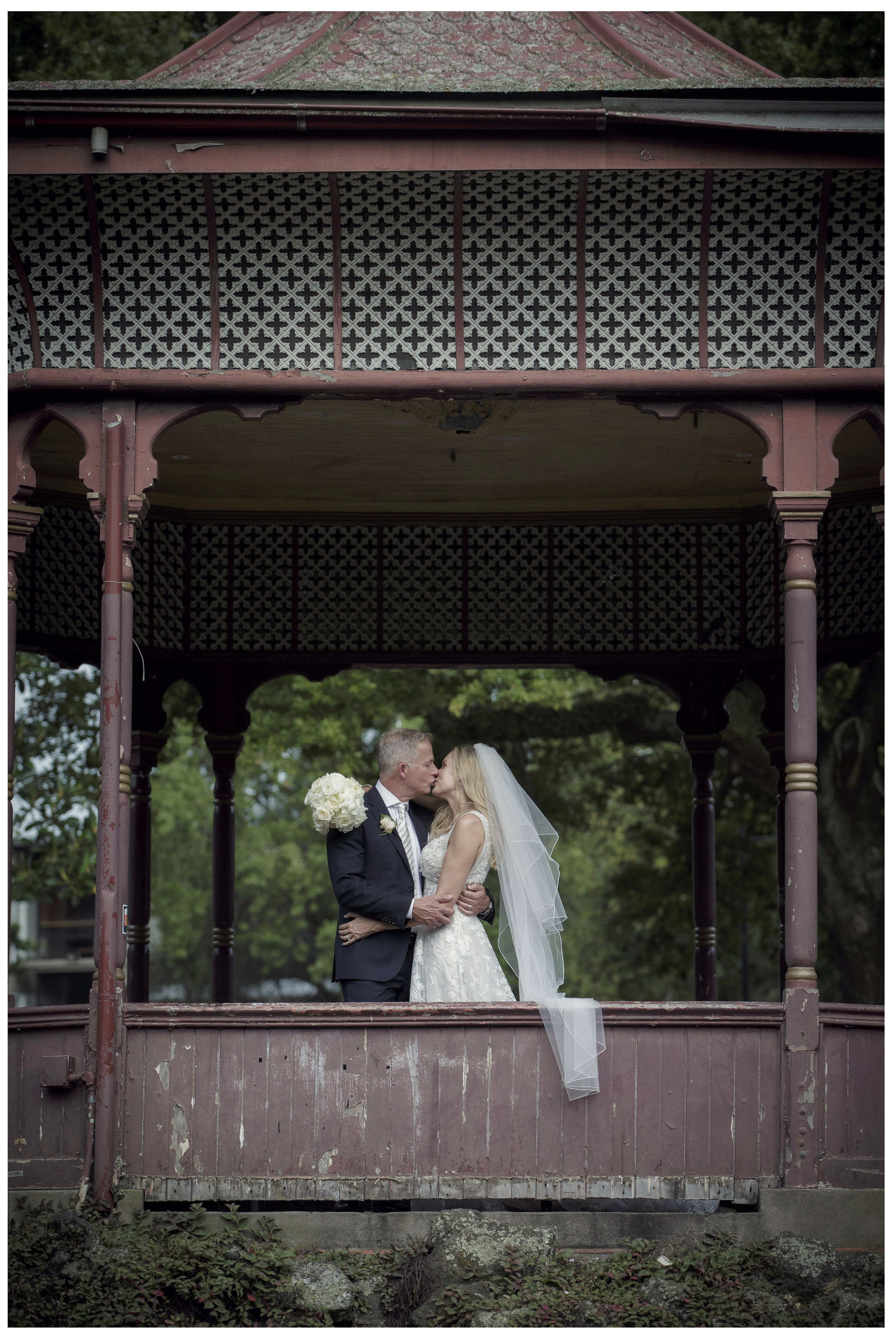 Wedding photo at Albert Park Chris Loufte www.theweddingphotographer.co.nz